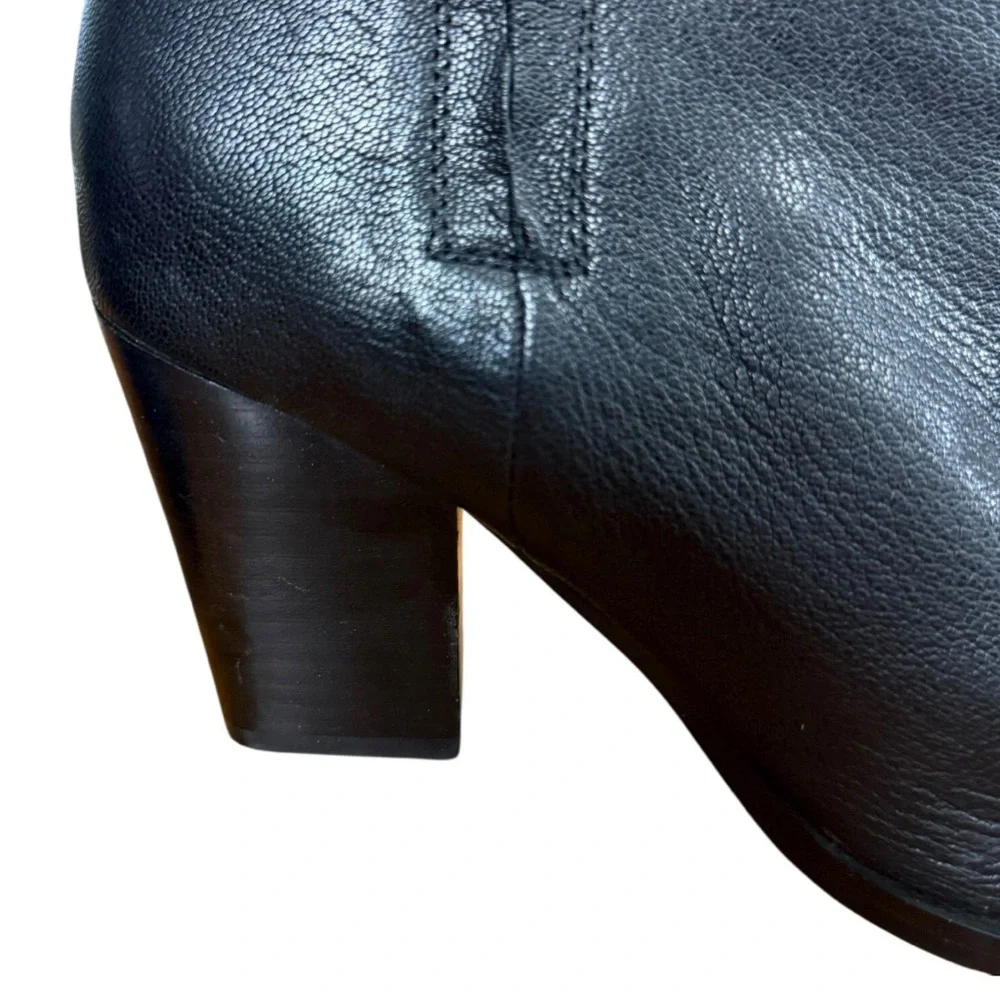 Bleecker & Bond Dana
Black Heeled Boots - Picture 9 of 14